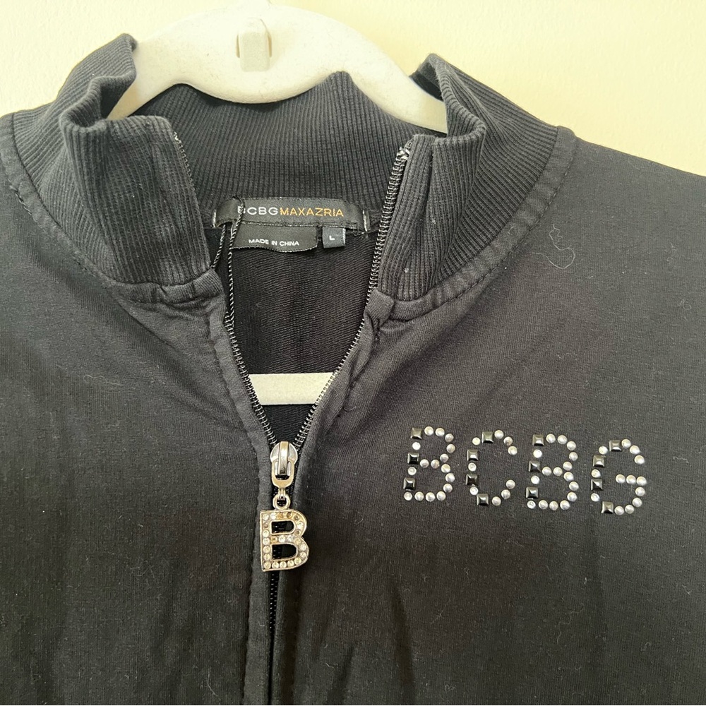 BCBG Max Azria zip up‎ sweatshirt women L black studded lightweight casual EUC